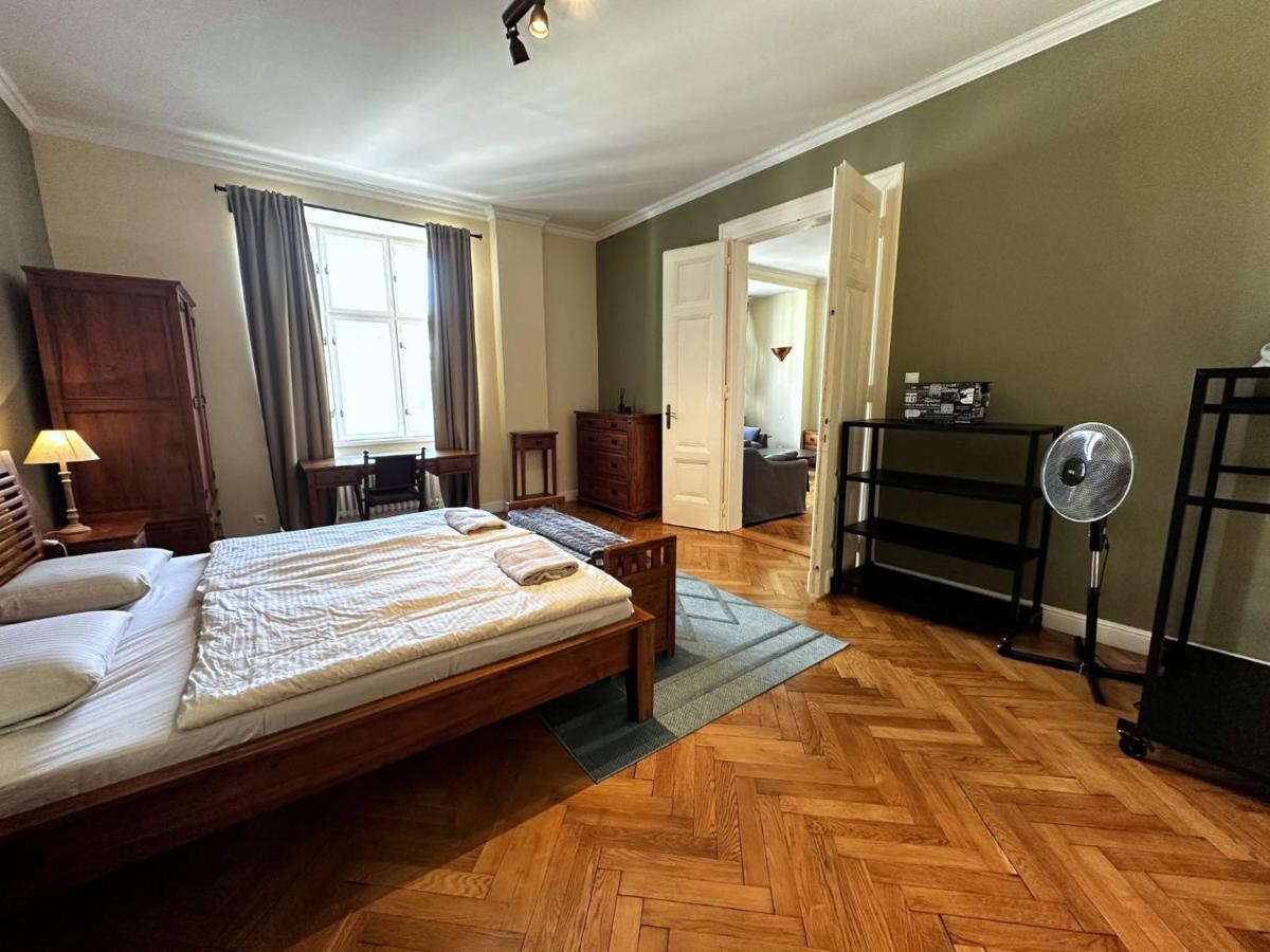 Gorkeho Apartment In City Centre Bratysława Zewnętrze zdjęcie