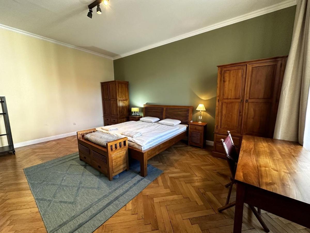 Gorkeho Apartment In City Centre Bratysława Zewnętrze zdjęcie